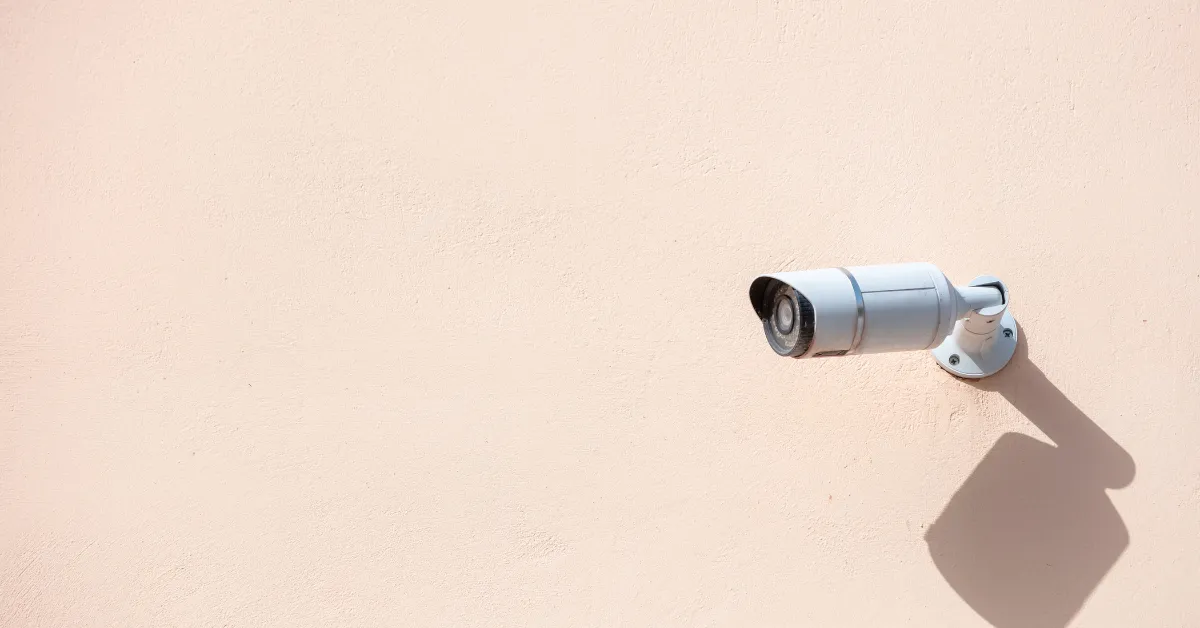 Best Security Camera for Airbnb Hosts in 2025